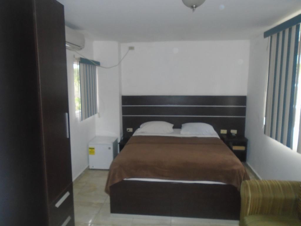 Residencial Mexico Hotel Panama City Exterior photo
